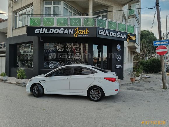 Sahibinden Hyundai Accent Blue 1.6 CRDI Mode Plus 2015 Model