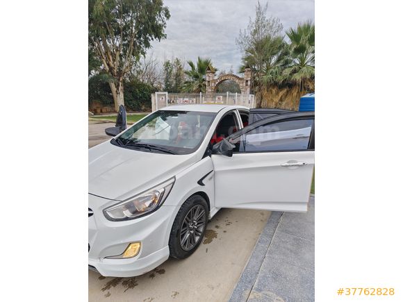 Sahibinden Hyundai Accent Blue 1.6 CRDI Mode Plus 2015 Model