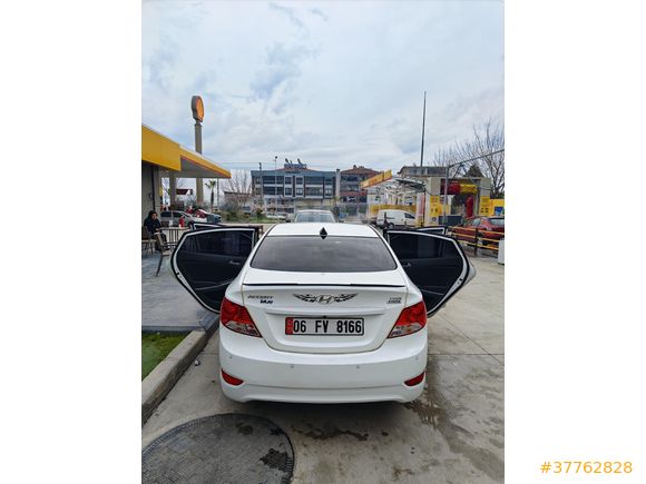 Sahibinden Hyundai Accent Blue 1.6 CRDI Mode Plus 2015 Model