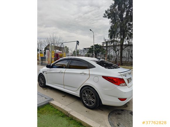 Sahibinden Hyundai Accent Blue 1.6 CRDI Mode Plus 2015 Model