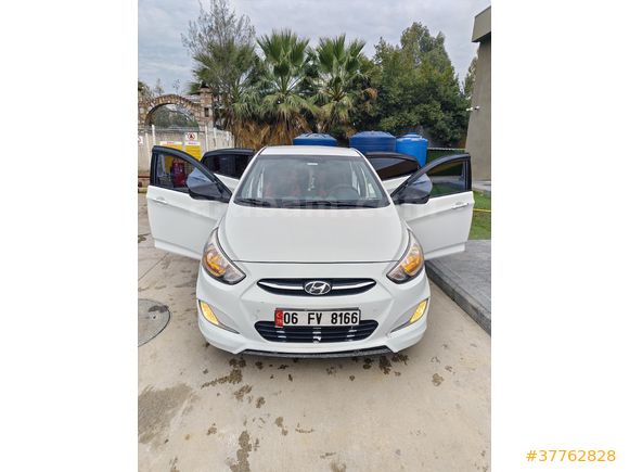 Sahibinden Hyundai Accent Blue 1.6 CRDI Mode Plus 2015 Model