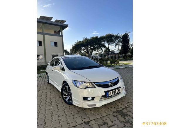 Memurdan Honda Civic 1.6 Elegance 2008 Model  Otomatik Beyaz