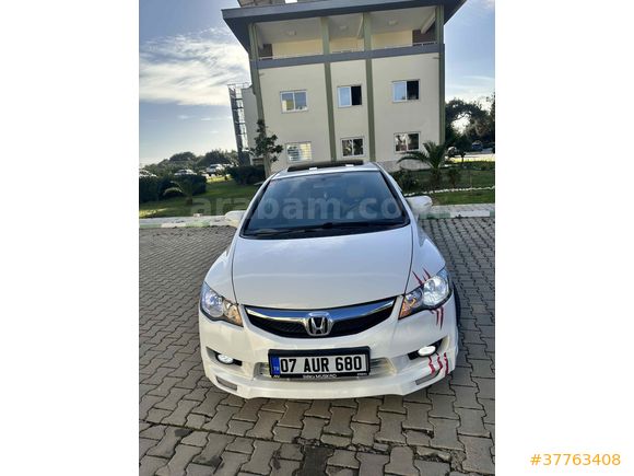 Memurdan Honda Civic 1.6 Elegance 2008 Model  Otomatik Beyaz