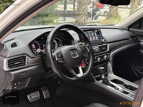 BOYASIZ 2021 HONDA ACCORD 1.5 VTEC EXECUTIVE+ 190 HP CVT