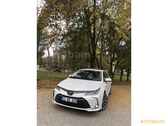 Sahibinden Toyota Corolla 1.8 Hybrid Passion X-Pack 2019 Model 