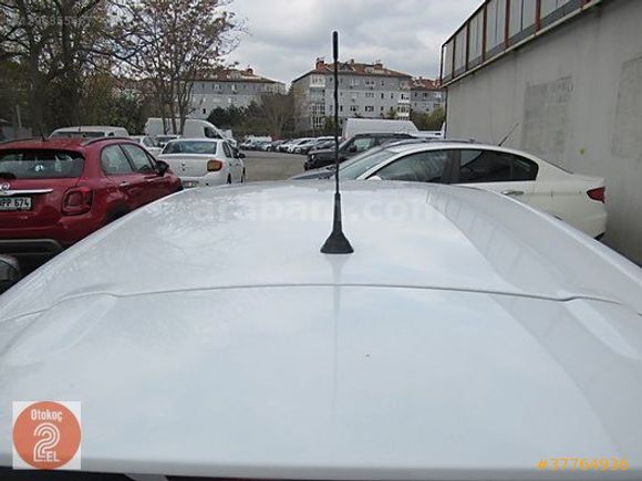 Otokoç 2. El Kocaeli 'den Renault Clio 1.5 DCI ICON EDC