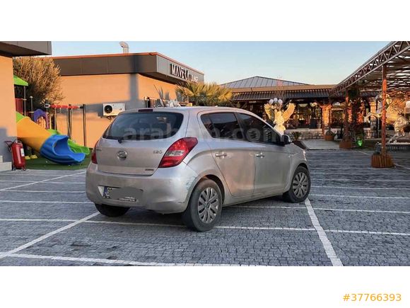 Sahibinden Hyundai i20 1.4 CRDi Team 2012 Model 