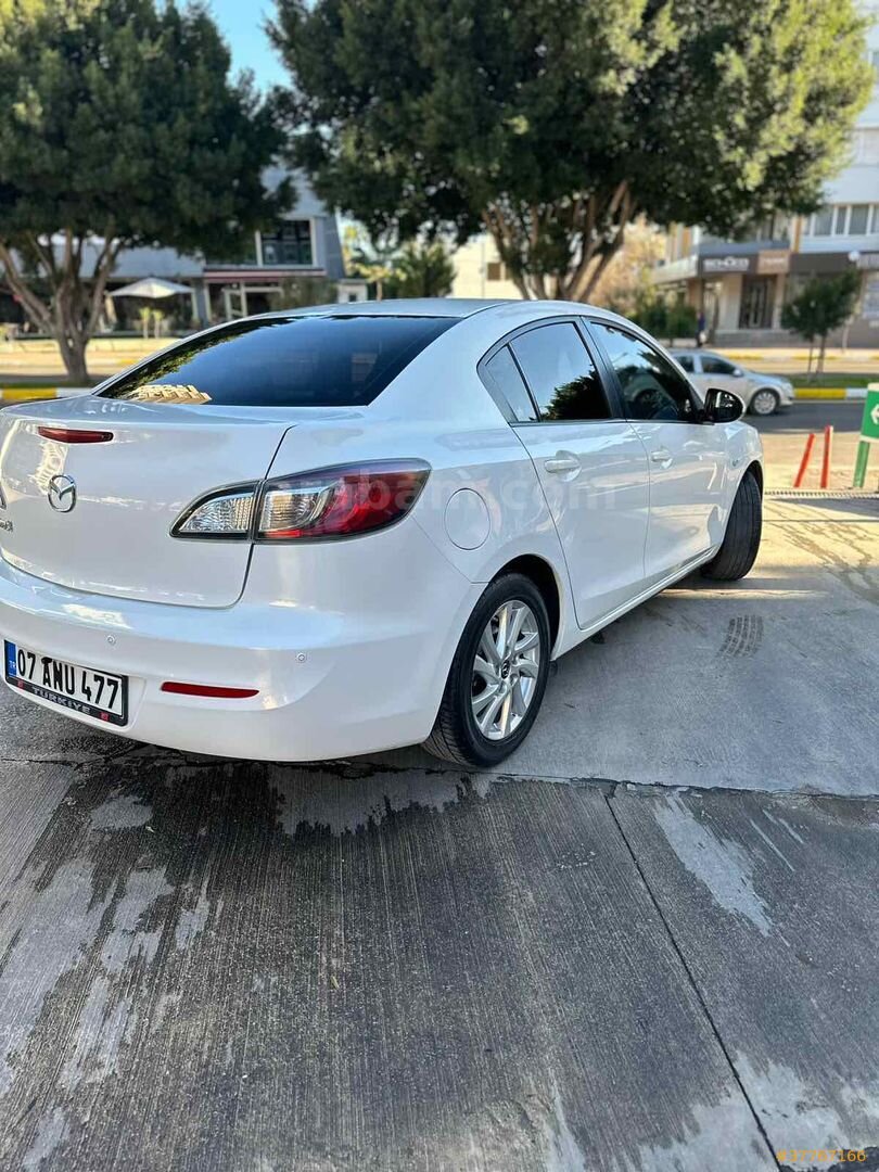 Sahibinden Mazda 3 1.6 Impressive 2013 Model Antalya 99.000 km Beyaz 4