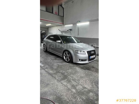 Sahibinden Audi A3 Sportback 1.6 Standart 2004 Model  
Gri (Gümüş)