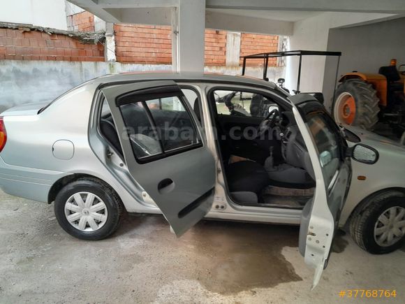 Sahibinden Renault Clio 1.4 RNA 2001 Model