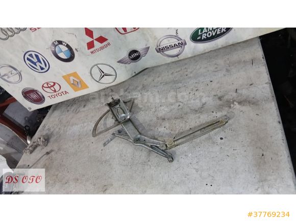 2002-2006 OPEL COMBO SAĞ ÖN CAM KRİKOSU