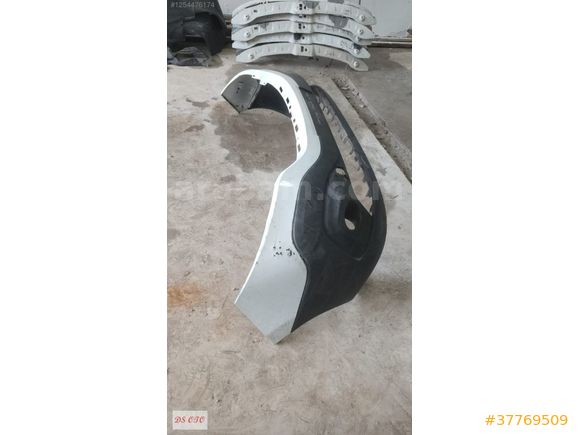 2017-2020 RENAULT TRAFİC ÖN TAMPON
