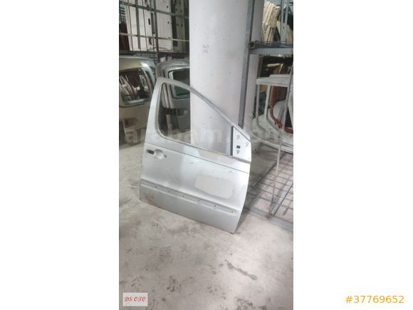 2001-2004 MERCEDES VANEO SAĞ ÖN KAPI