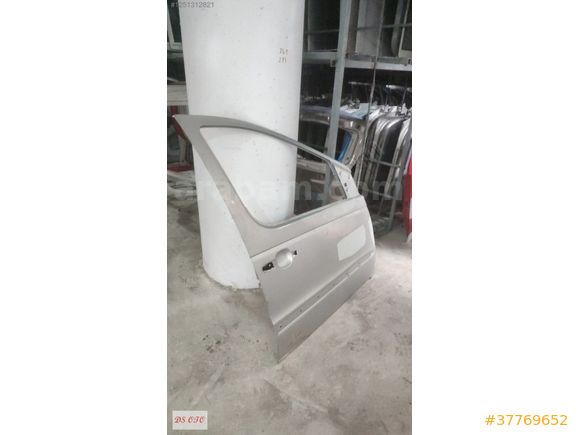 2001-2004 MERCEDES VANEO SAĞ ÖN KAPI