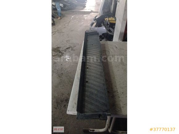 2014-2018 MERCEDES SPRİNTER SAĞ BASAMAK PLASTİGİ