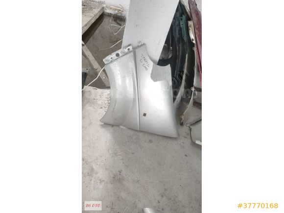 2013-2017 RENAULT TRAFİC SOL ÖN ÇAMURLUK