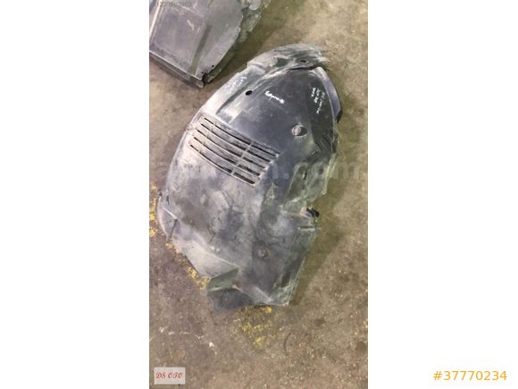 2015-2017 RENAULT TRAFİK SAĞ ÖN DAVLUMBAZ