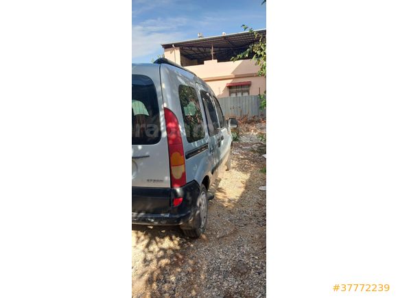 Sahibinden Renault Kangoo 1.4 Pampa 2000 Model yarısı nakit yarısı kredi kartına taksit yapılır