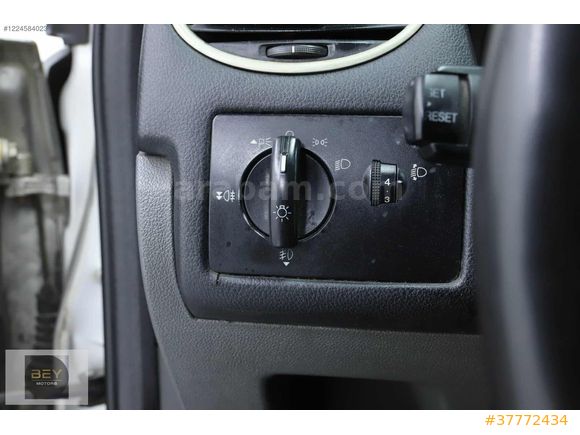 BEY MOTORS'DAN ** 2011 FORD FOCUS 1.6 TCİ COLLECTİON BAKIMLI **