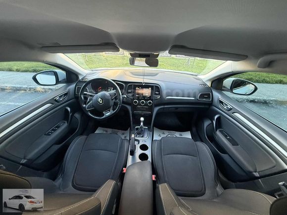MEGANE 1.5 BLUE DCİ TOUCH OTOMATİK