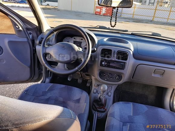 Sahibinden Renault Clio 1.4 2001 Model