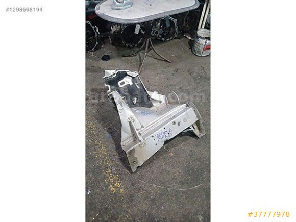 2006-2012 RENAULT TRAFİC SOL ÖN PODYE SACI