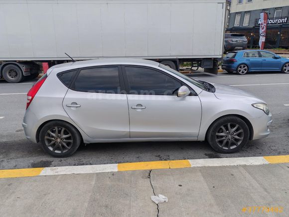 Sahibinden Hyundai i30 1.6 CRDi Mode 2012 Model