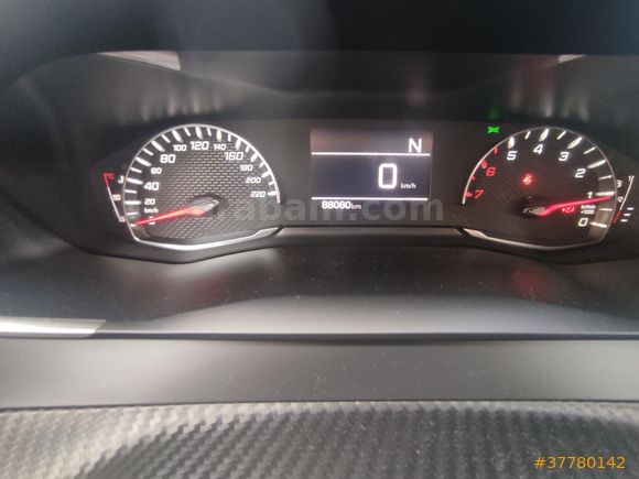 Sahibinden Peugeot 2008 1.5 BlueHDI Active Skypack 2022 Model