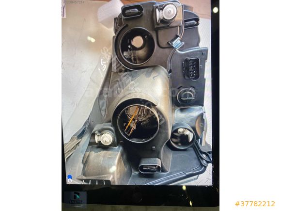 FORD TRANSİT ÖN FAR SOL SİYAH V363