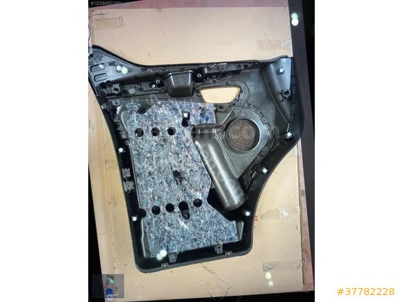 FORD CUSTOM ÖN KAPI YÜZÜ TRİM