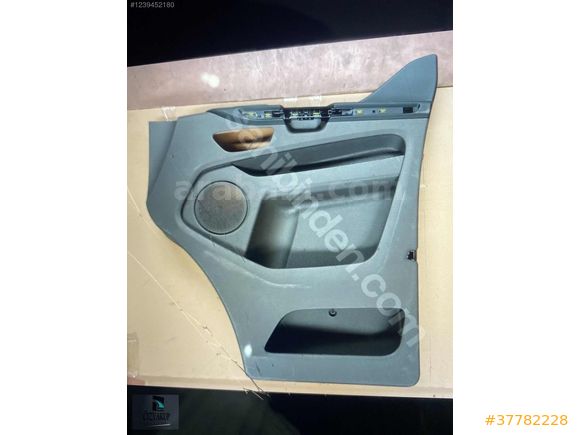 FORD CUSTOM ÖN KAPI YÜZÜ TRİM