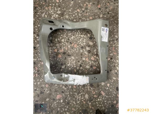 V347 FORD TRANSİT FAR ÇERÇEVESİ