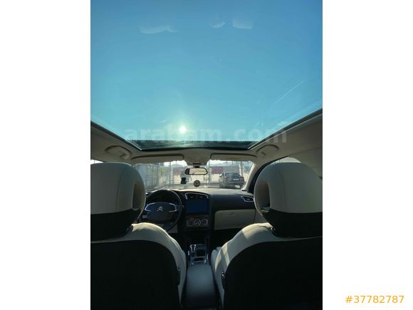 Sahibinden Citroen C4 1.6 e-HDi Confort Plus 2012 Model  158.000 km Siyah