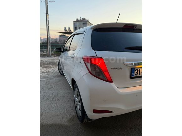 TEMİZ AİLE ARABASI