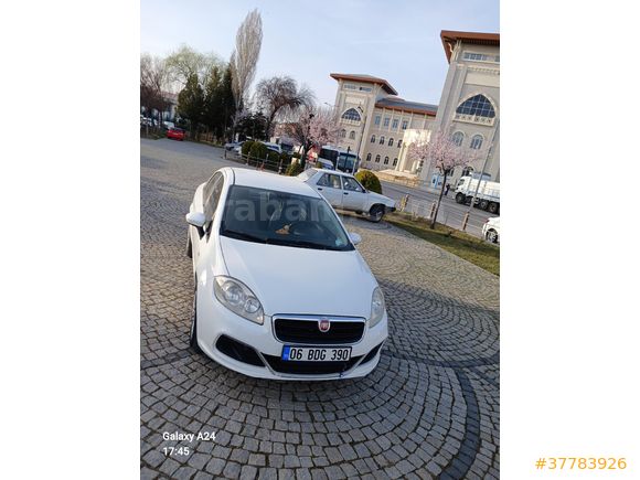 Sahibinden Fiat Linea 1.3 Multijet Easy 2013 Model  216.000 km Beyaz