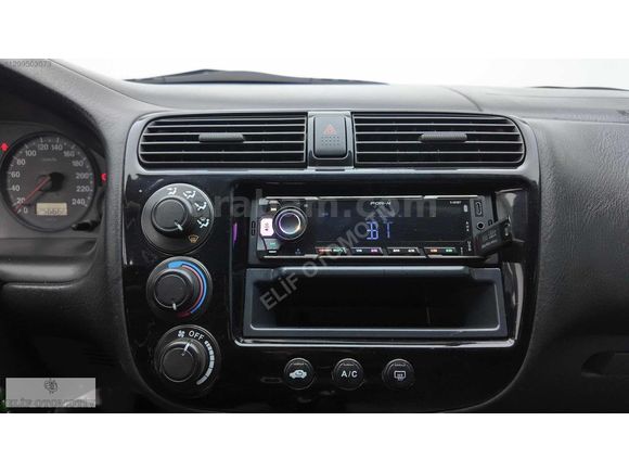 HONDA CİVİC 2002 1.6 V-TEC LS'' BEYAZ 258.BİN KM'DE DEĞİŞENSİZ