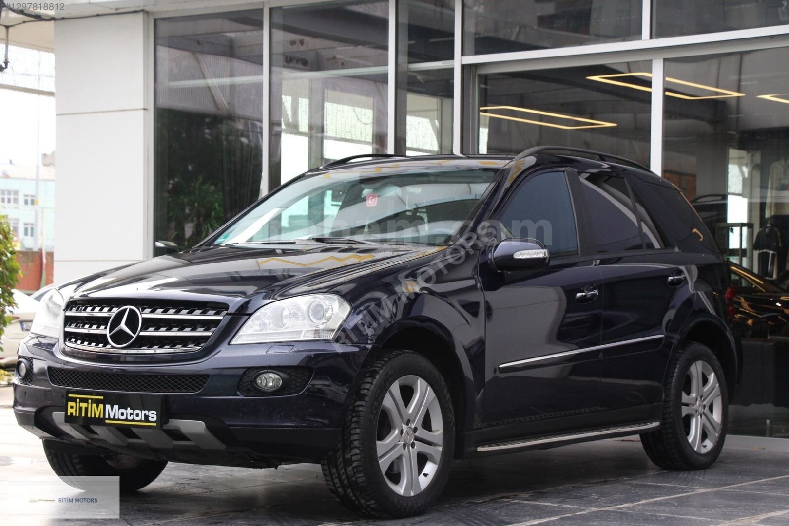 Galeriden Mercedes - Benz ML 350 2005 Model İstanbul 250.000 km Lacivert 4