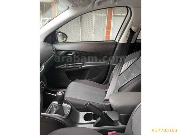 Sahibinden Fiat Egea 1.3 Multijet Easy 2021 Model 