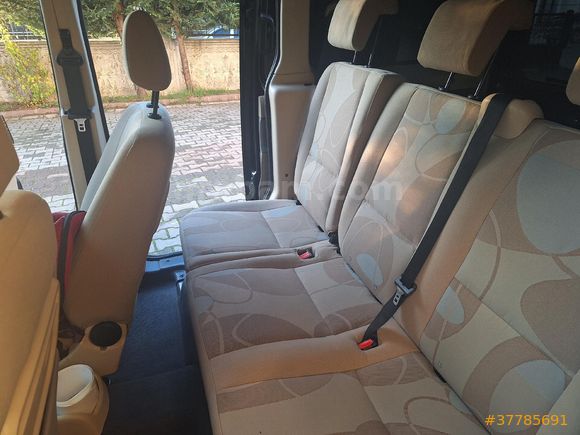Sahibinden Ford Transit Connect K210 S GLX 2013 Model  200.000 km Siyah
