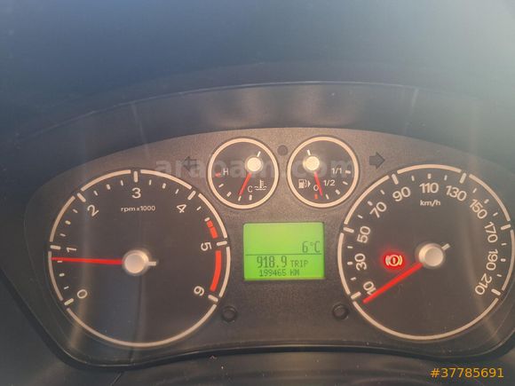 Sahibinden Ford Transit Connect K210 S GLX 2013 Model  200.000 km Siyah