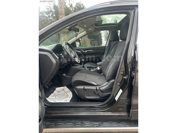 2015 MODEL NİSSAN QASHQAİ 1.5 DCİ BLACK EDİTİON CAM TAVANLI