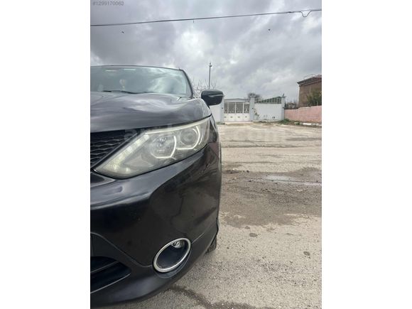 2015 MODEL NİSSAN QASHQAİ 1.5 DCİ BLACK EDİTİON CAM TAVANLI
