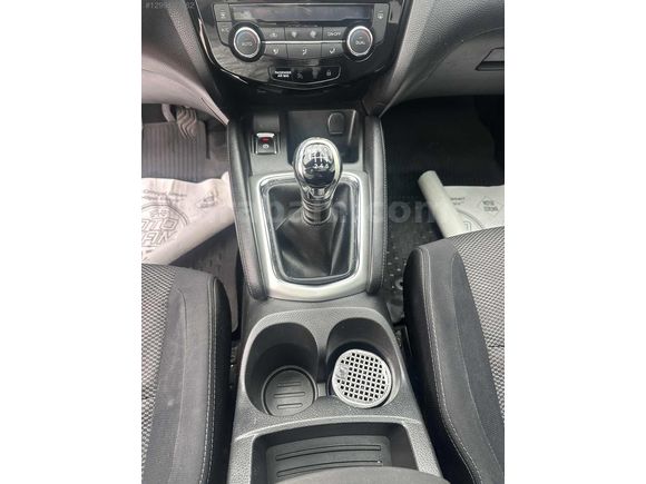 2015 MODEL NİSSAN QASHQAİ 1.5 DCİ BLACK EDİTİON CAM TAVANLI