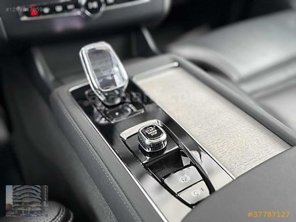 SÖZ AL 2025 XC90 T8 PLUS DARK RECHARGE 25.000KM 21 JANT BOYA YOK