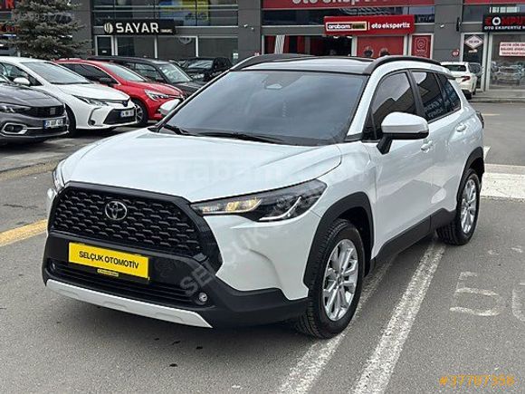 2025 Corolla Cross1.8 Hybrid Flame X-Pack Hatasız 14.000 Km'de
