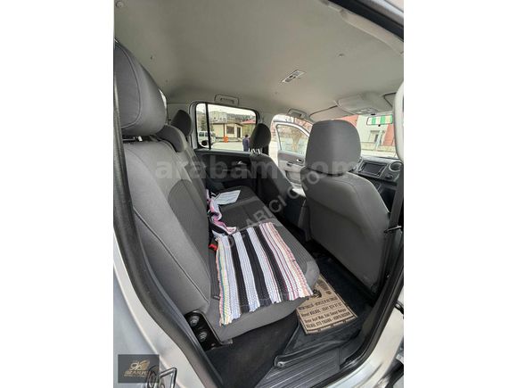 ÖZ ARICI'DAN 2011 AMAROK 150.000 KM