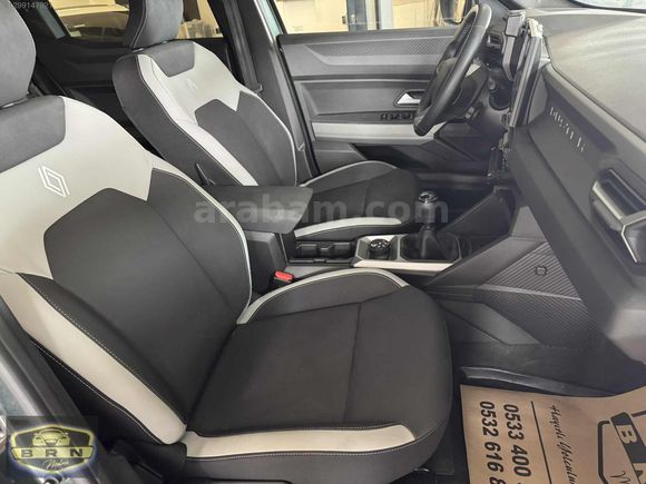 BRN MOTORS'DAN..2024 RENAULT DUSTER 1.2 MHEV HYBRİD 130 HP 4x4