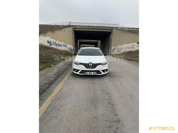 Sahibinden Renault Megane 1.3 TCe Joy 2020 Model 