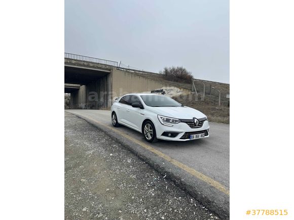 Sahibinden Renault Megane 1.3 TCe Joy 2020 Model 