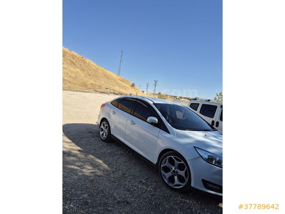 Sahibinden Ford Focus 1.5 TDCi Style 2015 Model